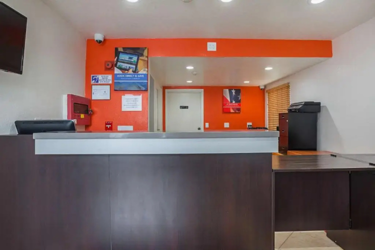 Motel 6 Ventura, CA - Downtown