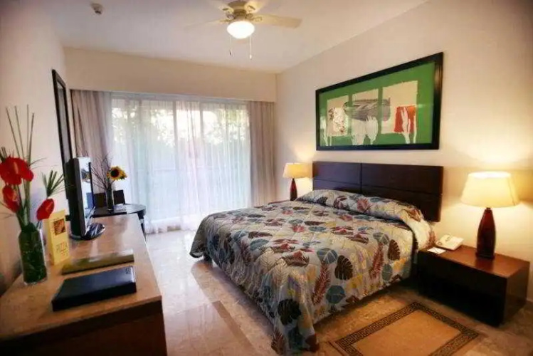 Ocean Breeze Riviera Maya
