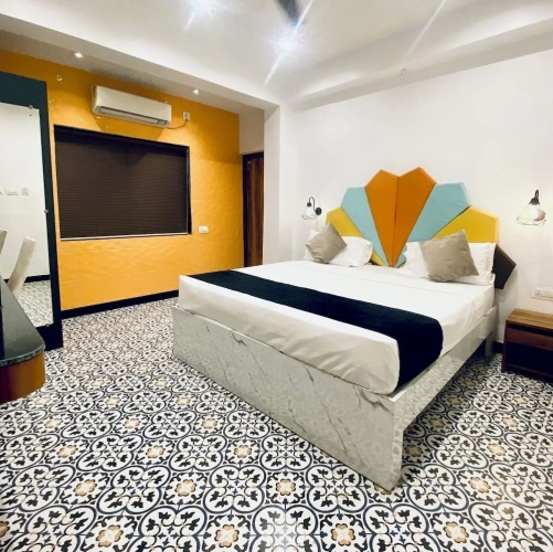 Deluxe Double room with city view
