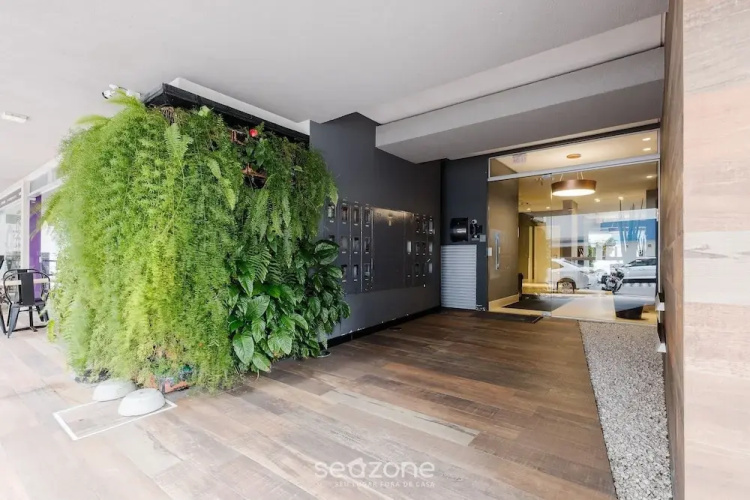 Sophisticated 3BR Apt 200m From Beach Seo0702