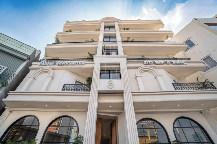 Aura Inn & Suites - Mysuru