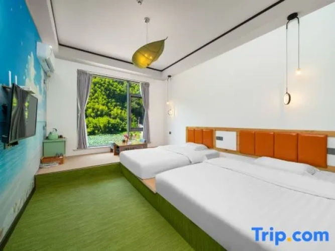 Standard Twin Family room