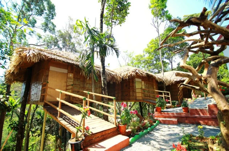 Double Cottage
