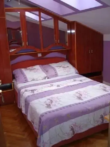 Apartments Ivec