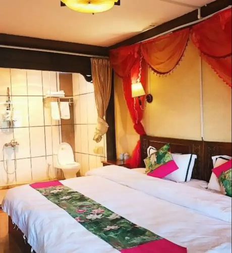 Lijiang Shanju Zuihuayin Inn