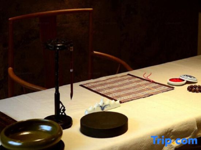 Jiafu Binshe Hotel