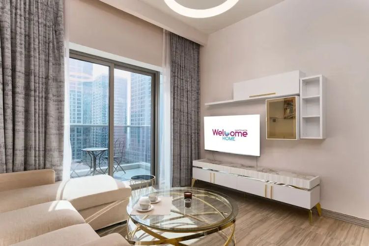 1BR view in a luxurious home