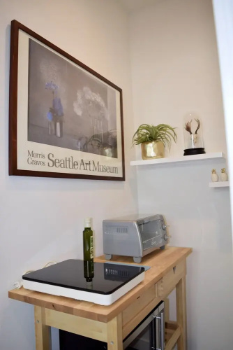 Primo Capitol Hill Studio