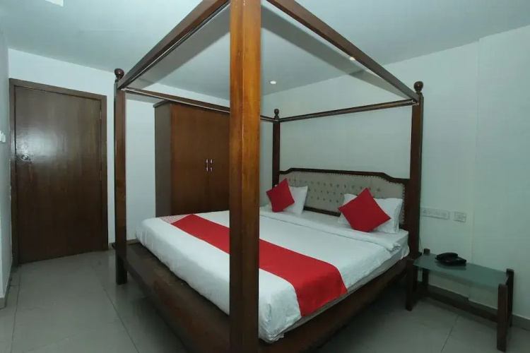 OYO 3837 Confido Inn