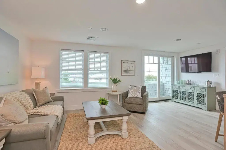 Thomas Sea Suites at Harbourtown