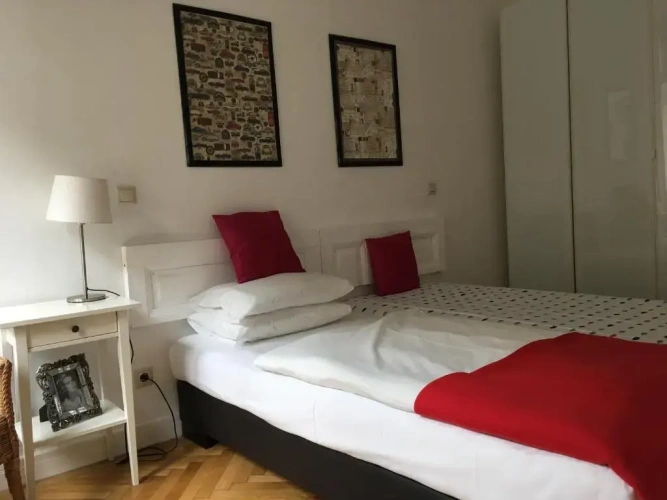 Deluxe Apartment
