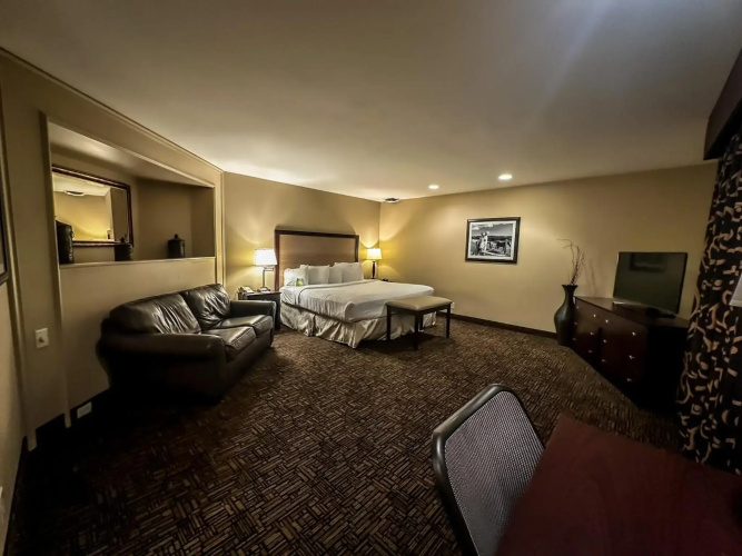 Heritage Inn
