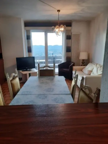 3 Bedrooms Apartment