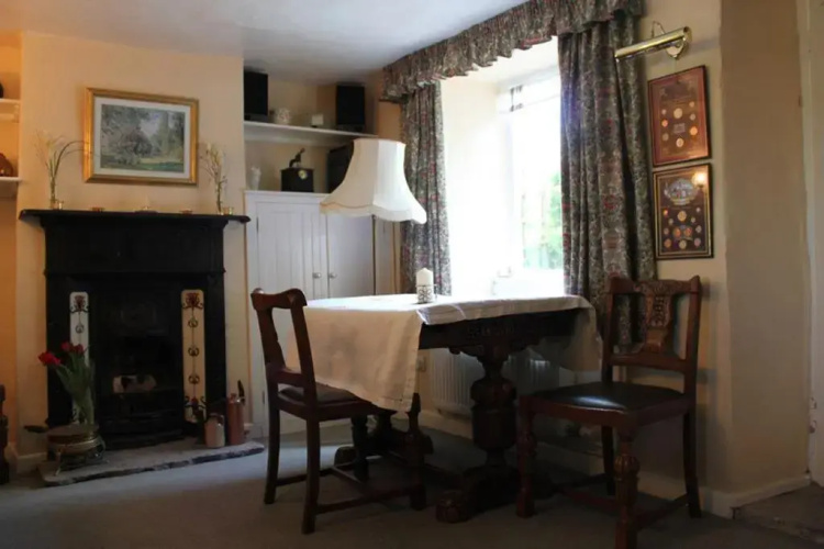 Enniskerry - The Loves Cottage