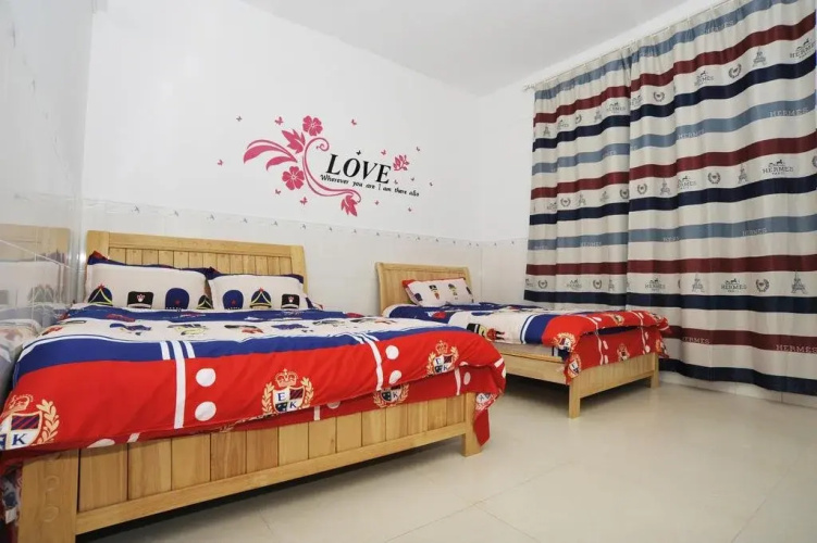 Surfing Youth Hostel