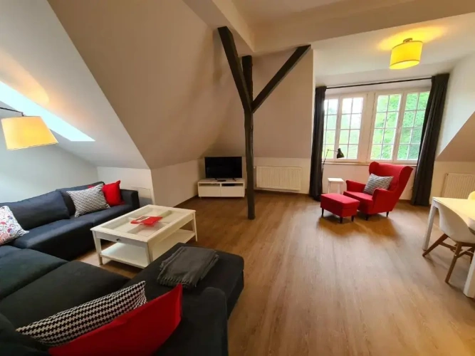 2 Bedrooms Apartment
