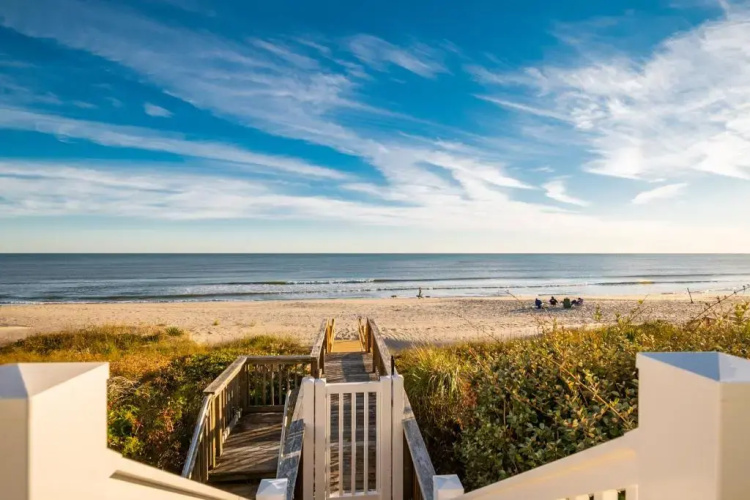 The Sandcastle by Oak Island Accommodations