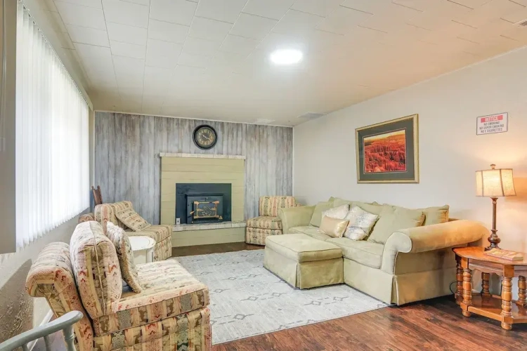 3 Bedrooms Cottage