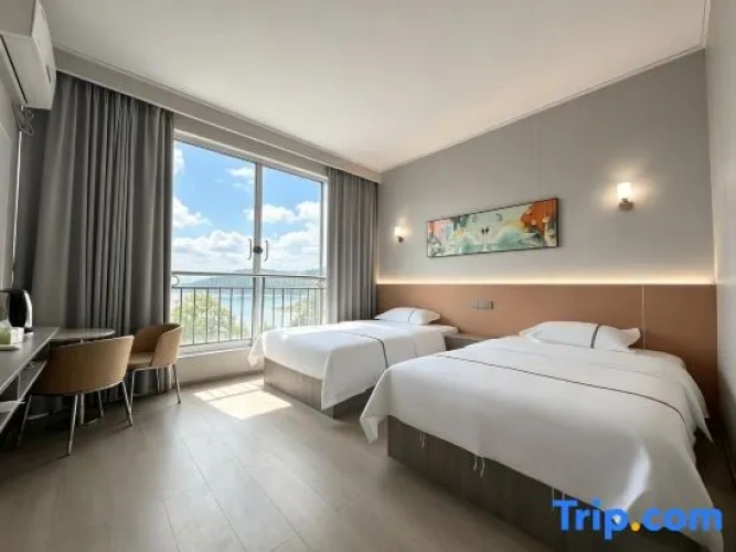 Standard Double room with lake view