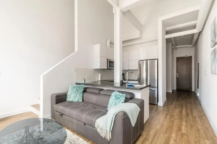 2 Storey Loft Gym Free Parking