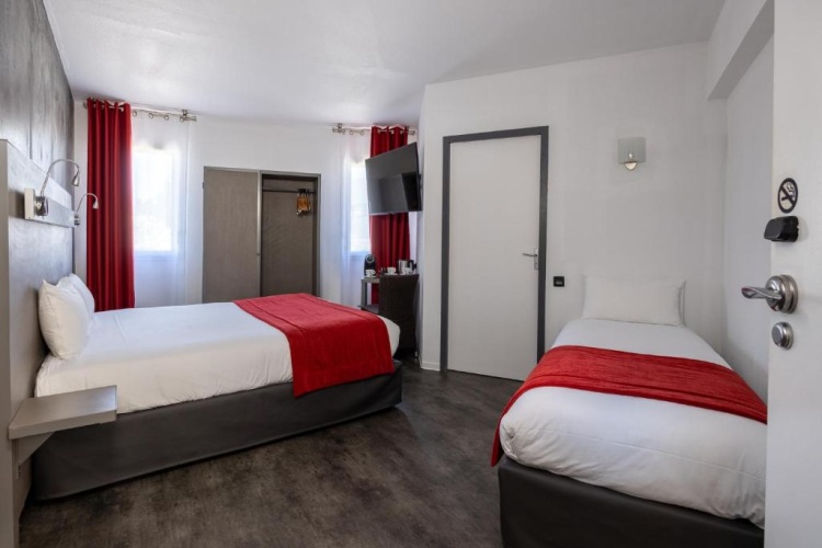 Superior Triple room