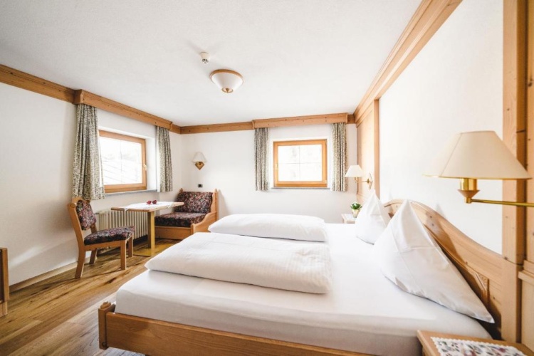 Standard Double room with view