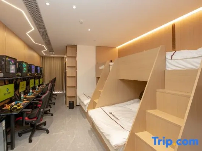 Standard Quintuple room