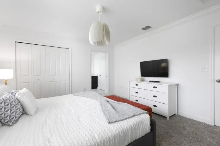 Chic Modern Home- Mickey Star Wars Magic