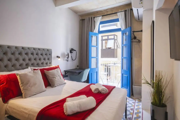 Mandera's Boutique Suites & Dorms