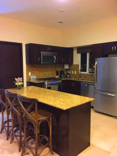 2 Bedrooms Standard Family room with harbour view