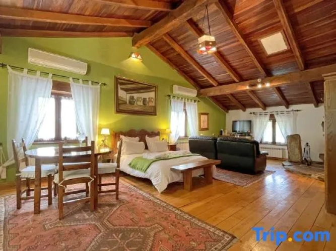 Superior Double Suite with mountain view