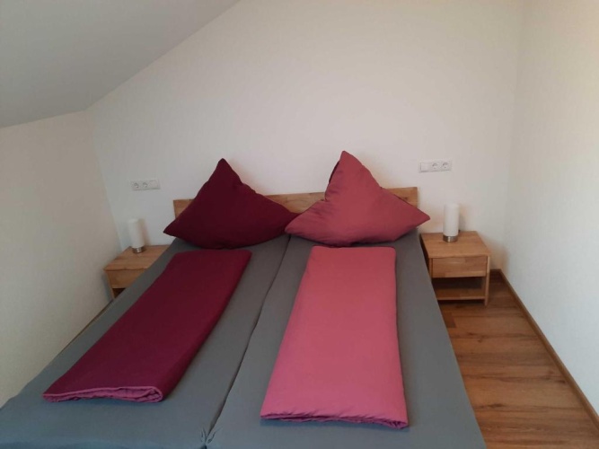 3 Bedrooms Apartment