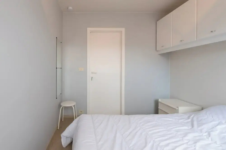 Spacious Apartment With Terrace