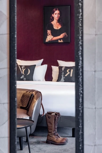 Double Suite