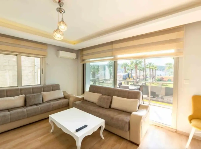 Family Apartment with balcony and with harbour view