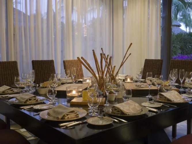 Fairmont Heritage Place Acapulco Over view