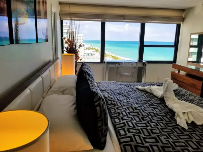Alexander 1402 2 Bedroom Apts by RedAwning