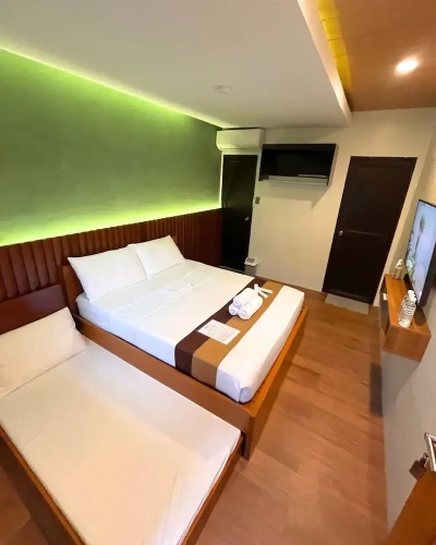 Premier room