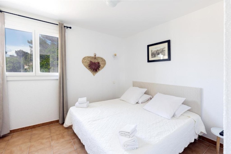 4 Bedrooms Double Villa
