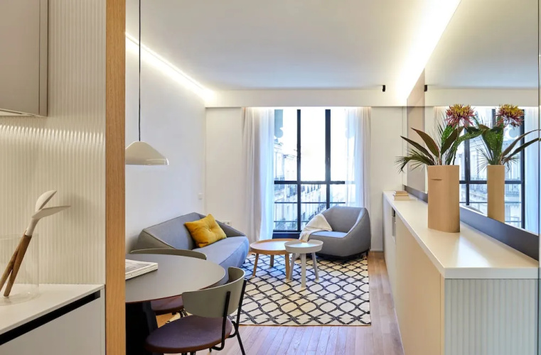 60 Balconies Iconic