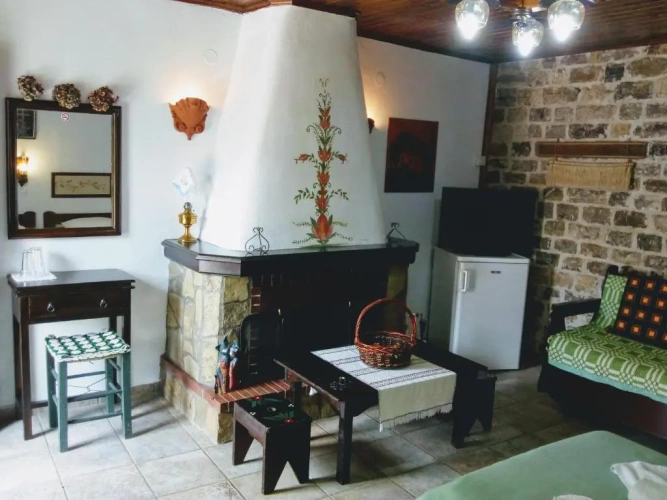 Standard Triple room