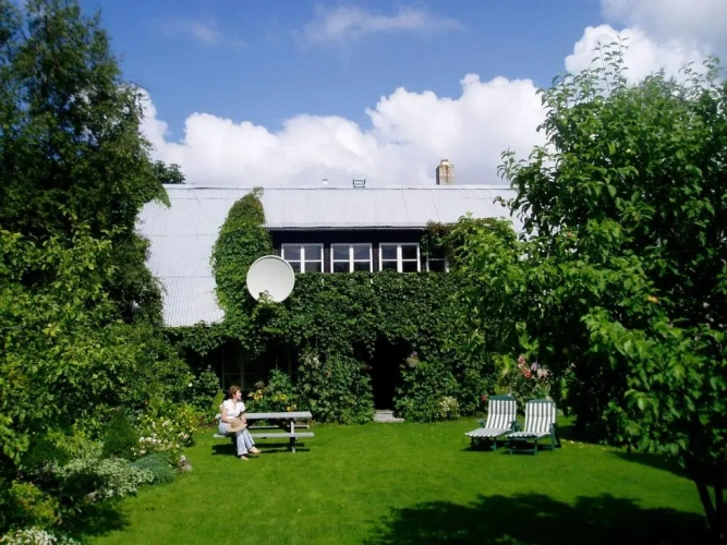 2 Bedrooms Cottage