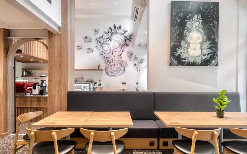 Zen Master Hotel
