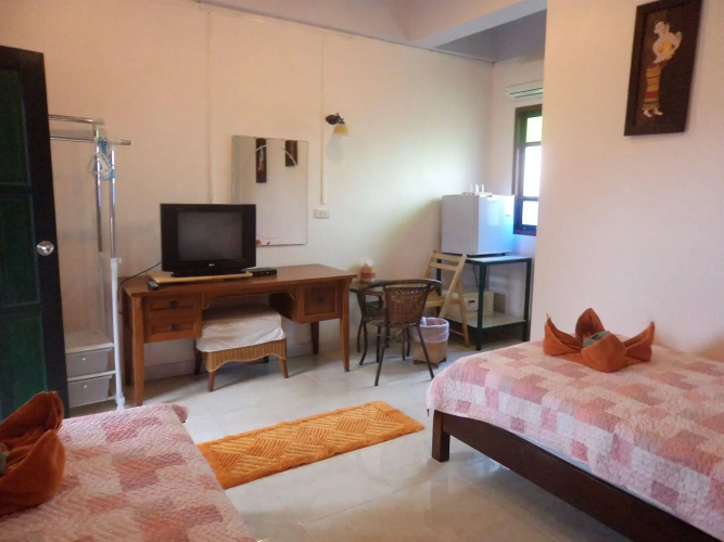Baan Por Jai