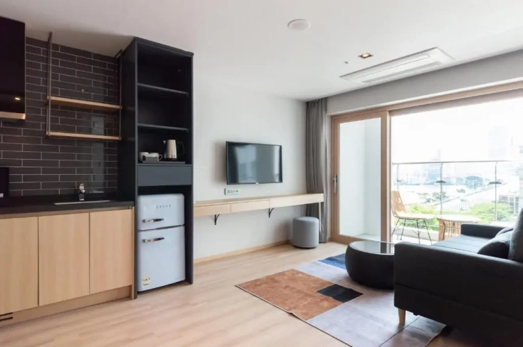 Standard Single room with city view