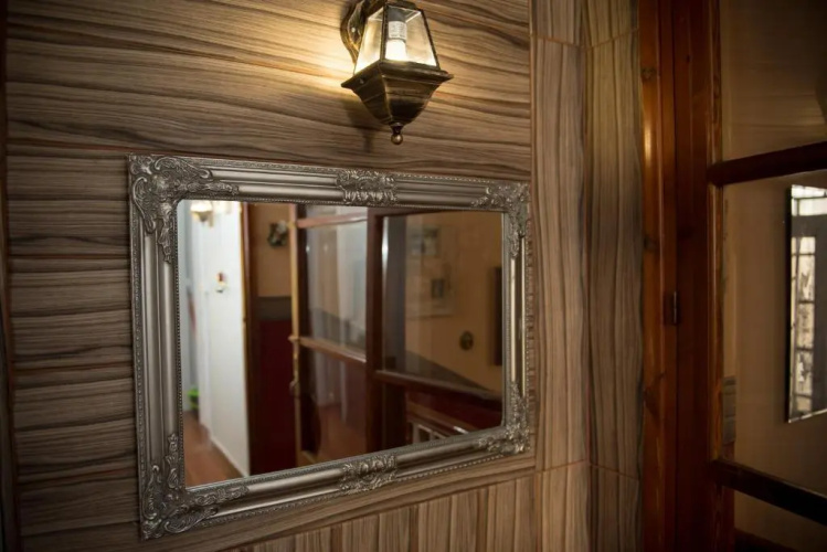 1920s Rooms