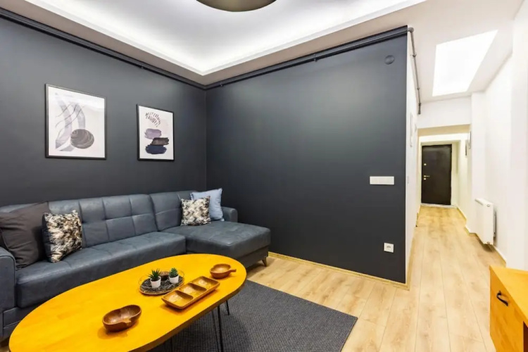 Missafir Distinguished Flat With Backyard in Sisli