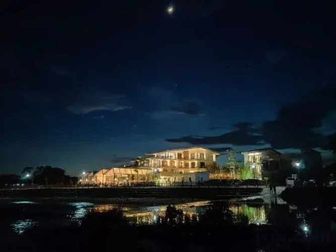 Itree Courtyard Resort