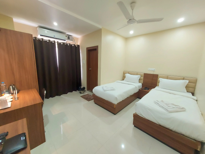 Hotel Bliss