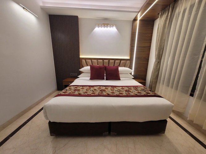 Hotel Rj